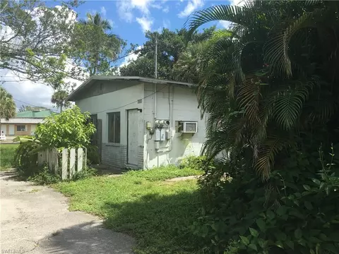 3181 Bayshore Dr, Naples, FL 34112 photo 3