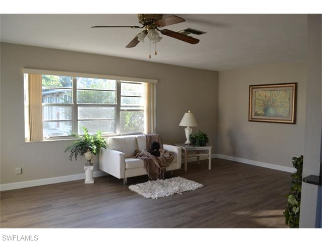 4624 Normandy Dr, Naples, FL 34112 photo 5