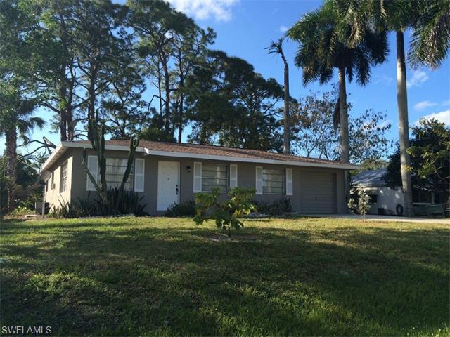 4624 Normandy Dr, Naples, FL 34112 photo 1