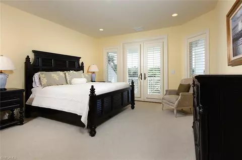 240 Cuddy Ct, Naples, FL 34103 photo 5