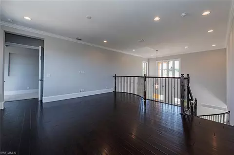 2101 Modena Ct, Naples, FL 34105 photo 9