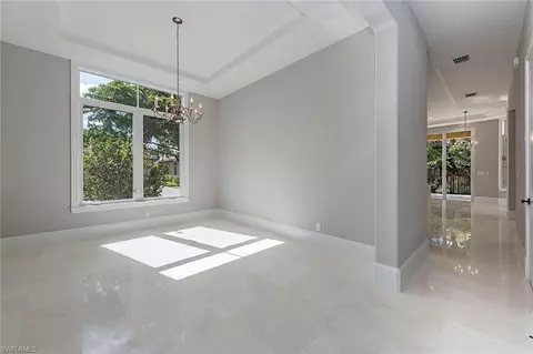 2101 Modena Ct, Naples, FL 34105 photo 8