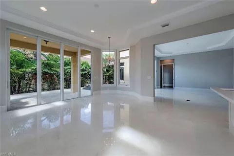 2101 Modena Ct, Naples, FL 34105 photo 5