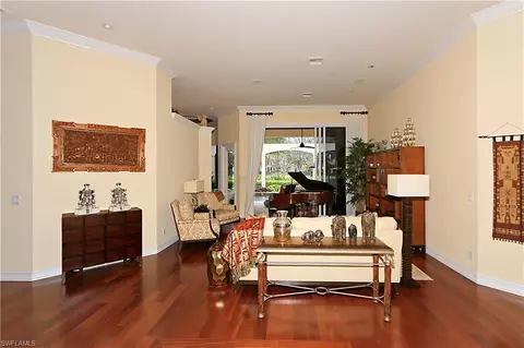6939 Greentree Dr, Naples, FL 34108 photo 2