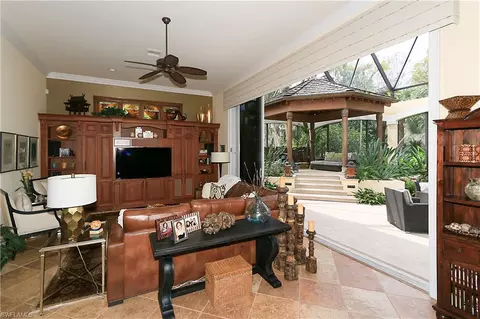 6939 Greentree Dr, Naples, FL 34108 photo 5