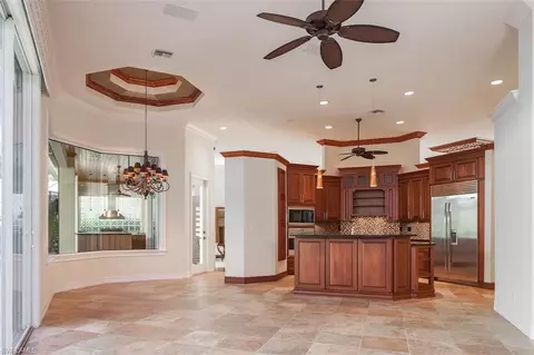 6939 Greentree Dr, Naples, FL 34108 photo 8