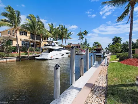 1365 Marlin Dr, Naples, FL 34102 photo 2