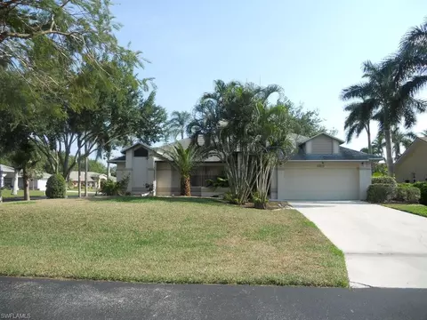 9682 Spring Ridge Cir, Estero, FL 33928 photo 3