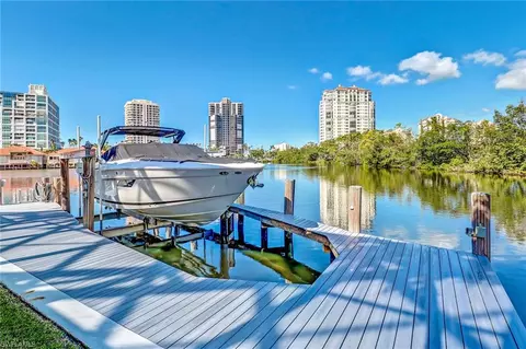 315 Pirates Bight, Naples, FL 34103 photo 10