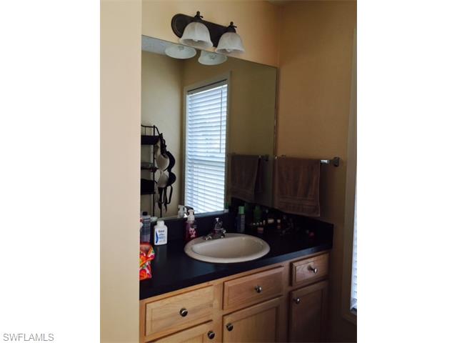 398 Leawood Cir, Naples, FL 34104 photo 15