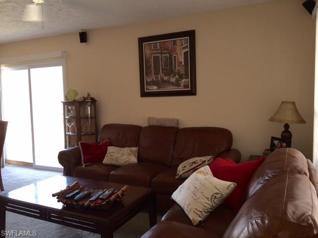 398 Leawood Cir, Naples, FL 34104 photo 5