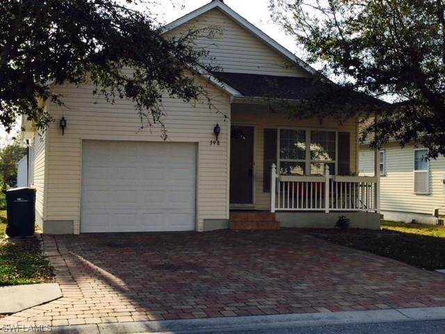 398 Leawood Cir, Naples, FL 34104 photo 1