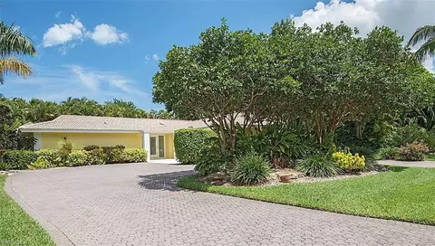 723 Willowhead Dr, Naples, FL 34103 photo 2