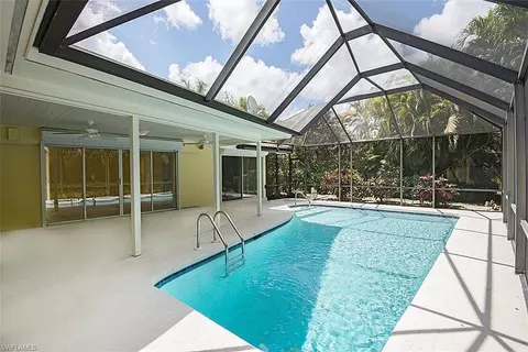 723 Willowhead Dr, Naples, FL 34103 photo 1