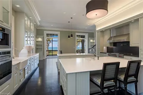 2500 Gordon Dr, Naples, FL 34102 photo 6