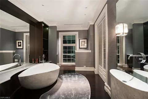 2500 Gordon Dr, Naples, FL 34102 photo 15