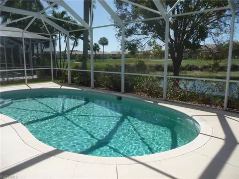 75 Glen Eagle Cir, Naples, FL 34104 photo 11