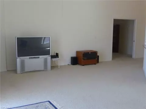 75 Glen Eagle Cir, Naples, FL 34104 photo 4