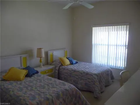 75 Glen Eagle Cir, Naples, FL 34104 photo 8