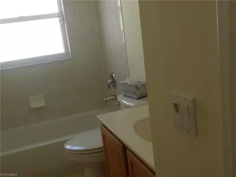 75 Glen Eagle Cir, Naples, FL 34104 photo 9