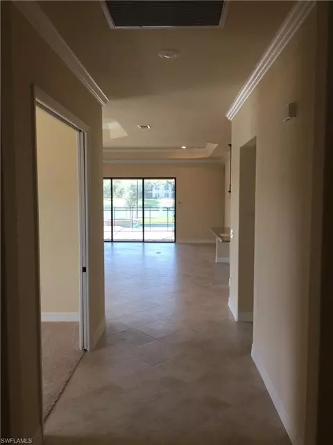 2947 Aviamar Cir, Naples, FL 34114 photo 2