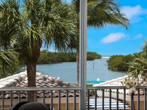 425 Dockside Dr #204, Naples, FL 34110 photo 2