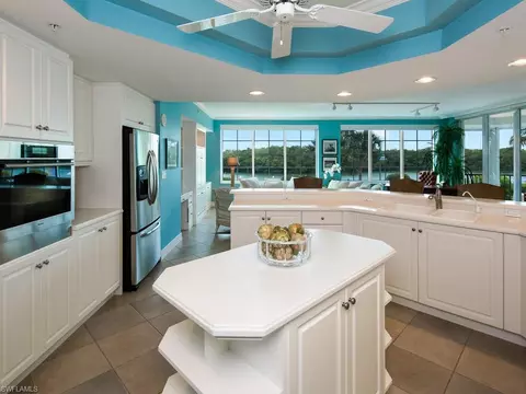 425 Dockside Dr #204, Naples, FL 34110 photo 10