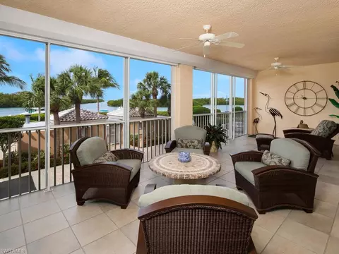425 Dockside Dr #204, Naples, FL 34110 photo 3
