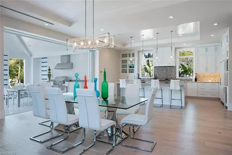 2525 Crayton Rd, Naples, FL 34103 photo 8