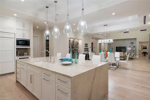 2525 Crayton Rd, Naples, FL 34103 photo 10