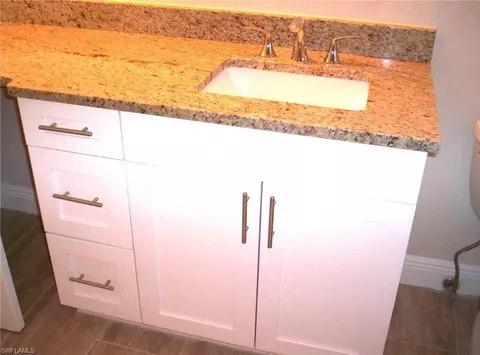 3043 Round Table Ct, Naples, FL 34112 photo 11