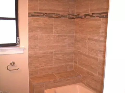 3043 Round Table Ct, Naples, FL 34112 photo 12