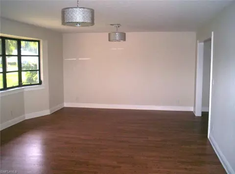 3043 Round Table Ct, Naples, FL 34112 photo 4