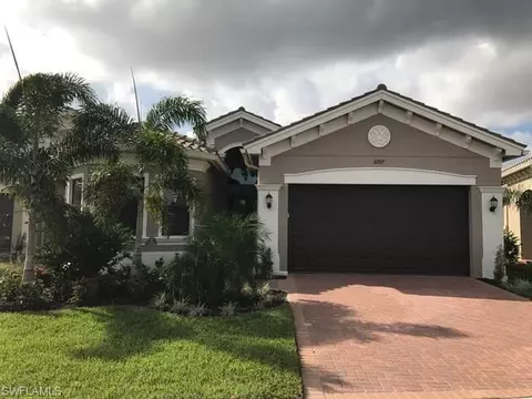 3287 Pacific Dr, Naples, FL 34119 photo 1