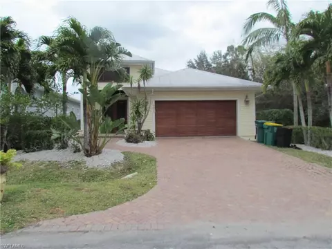 3025 Coco Ave, Naples, FL 34112 photo 1
