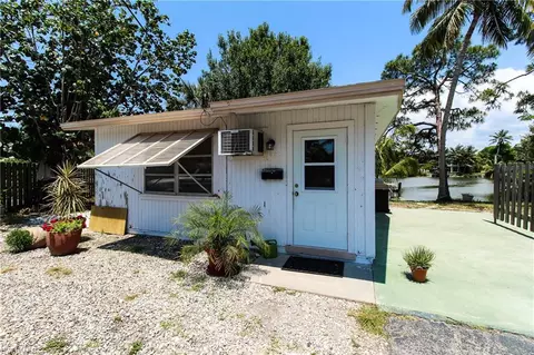 1070 11th St N, Naples, FL 34102 photo 5
