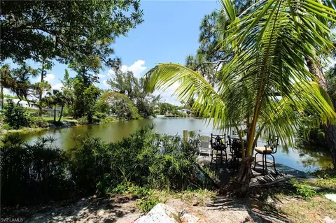 1070 11th St N, Naples, FL 34102 photo 6