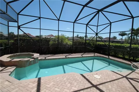 382 Saddlebrook Ln, Naples, FL 34110 photo 23