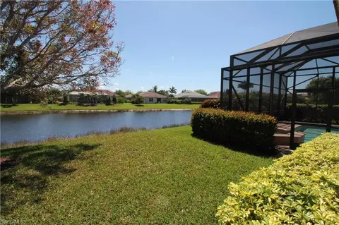 382 Saddlebrook Ln, Naples, FL 34110 photo 25