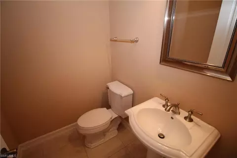 382 Saddlebrook Ln, Naples, FL 34110 photo 18