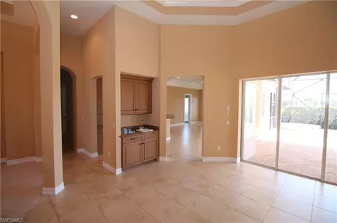 382 Saddlebrook Ln, Naples, FL 34110 photo 7