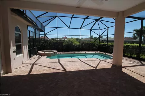 382 Saddlebrook Ln, Naples, FL 34110 photo 21