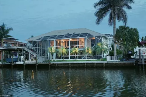 405 Pine Ave, Naples, FL 34108 photo 25