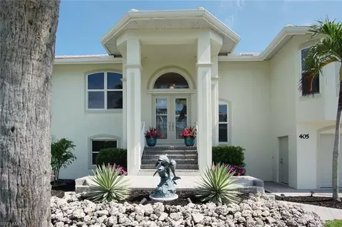 405 Pine Ave, Naples, FL 34108 photo 1