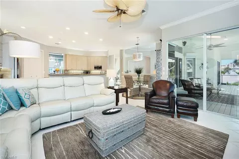 405 Pine Ave, Naples, FL 34108 photo 8