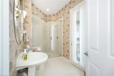405 Pine Ave, Naples, FL 34108 photo 13