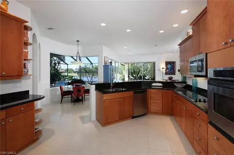 4995 Rustic Oaks Cir, Naples, FL 34105 photo 4