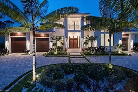 685 16th Ave S, Naples, FL 34102 photo 3
