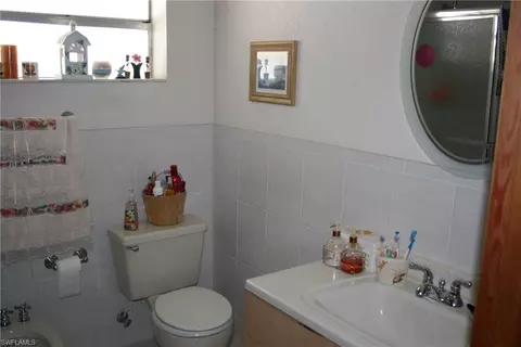450 W 36th Pl, Hialeah, FL 33012 photo 14