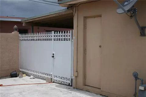 450 W 36th Pl, Hialeah, FL 33012 photo 25